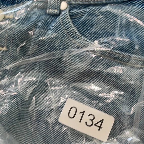 NWT BP Shorts Blue Denim High Rise Distressed Raw Fringe Hem Size 26 Button Fly - Picture 11 of 11